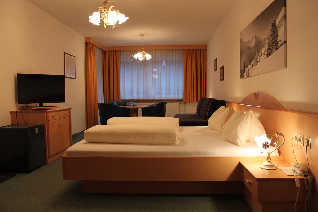 Haus Roman Falch Sankt Anton am Arlberg Exterior photo